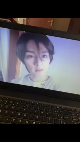 Lee know  #fy #livephoto #foryoupage 