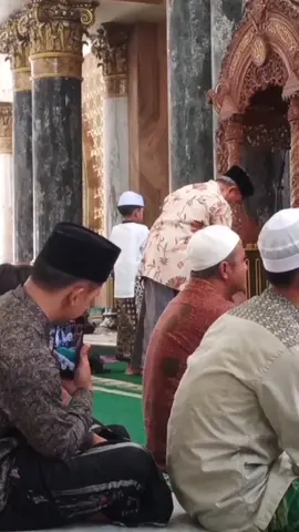 Adakah yang tau nada adzan ini..?? #adzanmerdu #adzan  #martajasah_bangkalan #bangkalanmadura #bociladzan 