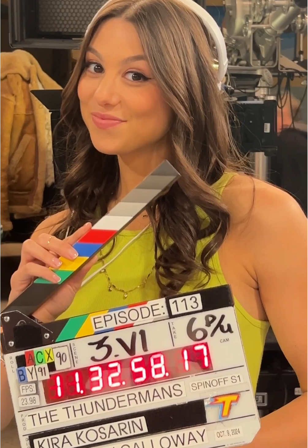 thunderous applause to the director of this weeks episode!!! Catch Thundermans: Undercover with your kids TONIGHT at 7p/6c on Nickelodeon 