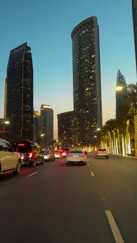 Beautiful night view of Dubai 🇦🇪 ##dubai##dubailifestyle##uae##nice##driving##viralreels##viralvideo ‏##travelphotography##trendingreels##travel ‏##foryoupage##foryouoage##fyp##instareels##india ##mumbai#dubai🇦🇪##dubailifestyle##dubai❤️##réel##insta##pakistan#Dubaiofficial_1##oldsong##dubainight