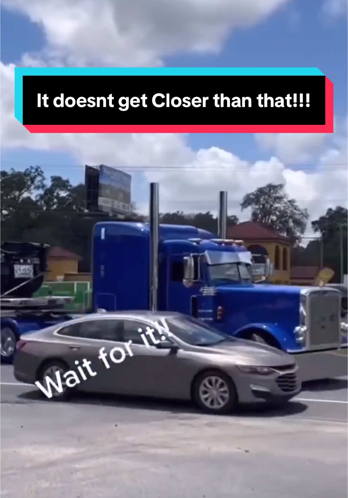 That was a Close Call‼️ ##trucks##trucking##trucker##truckdriver##peterbilt##scania##kenworth##semi##largecarmafia##iowacustoms##gisholland##dieselpower##dieselmechanic##diesellife##righttracksystem##stance##power##speed##trending##viral