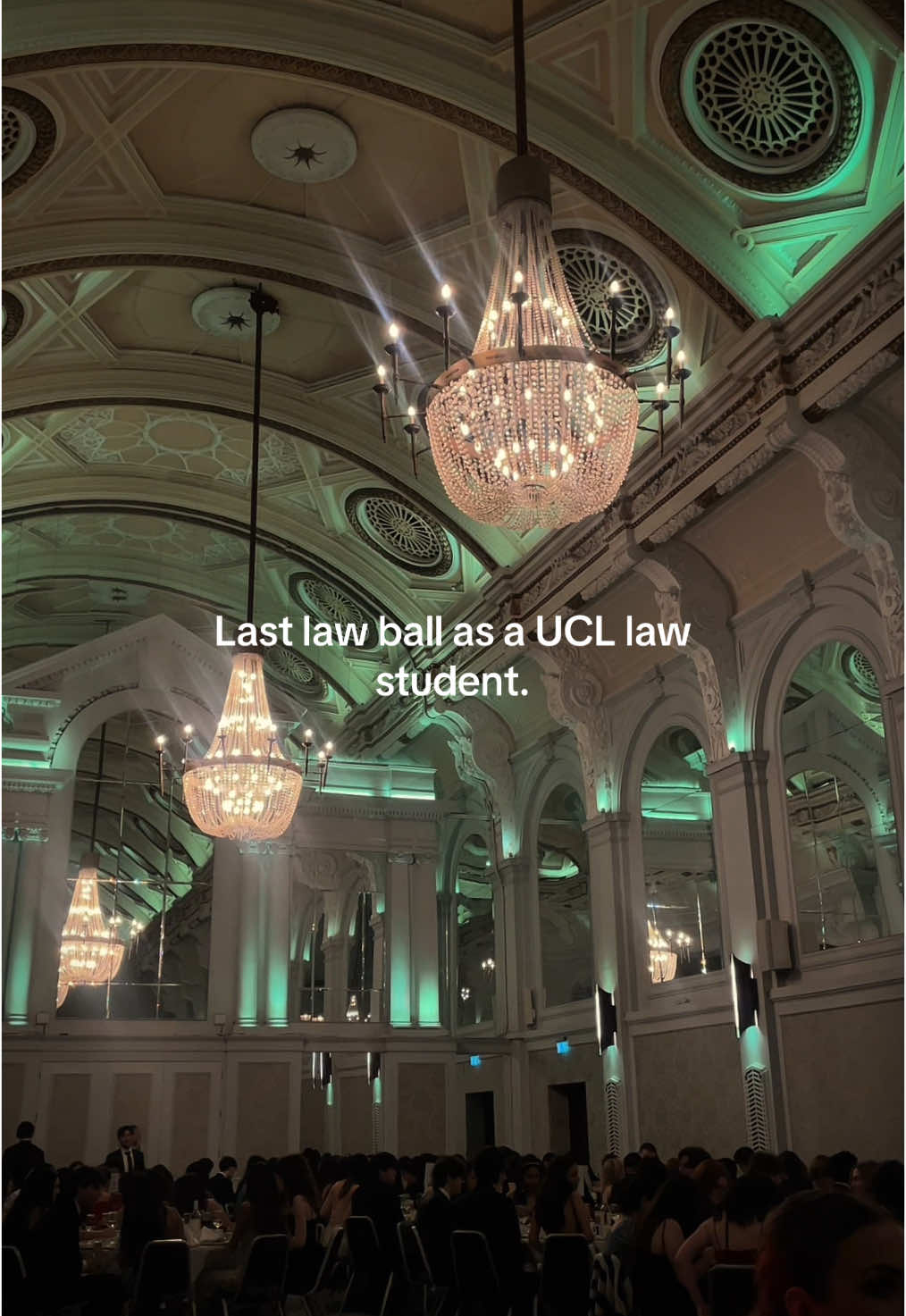 I can’t believe 4 years of studies have come to an end!🥂 #lawstudent #unilife #university #uni #alevels #ucas #corporatelaw #internships #vacationscheme #magiccircle #law 