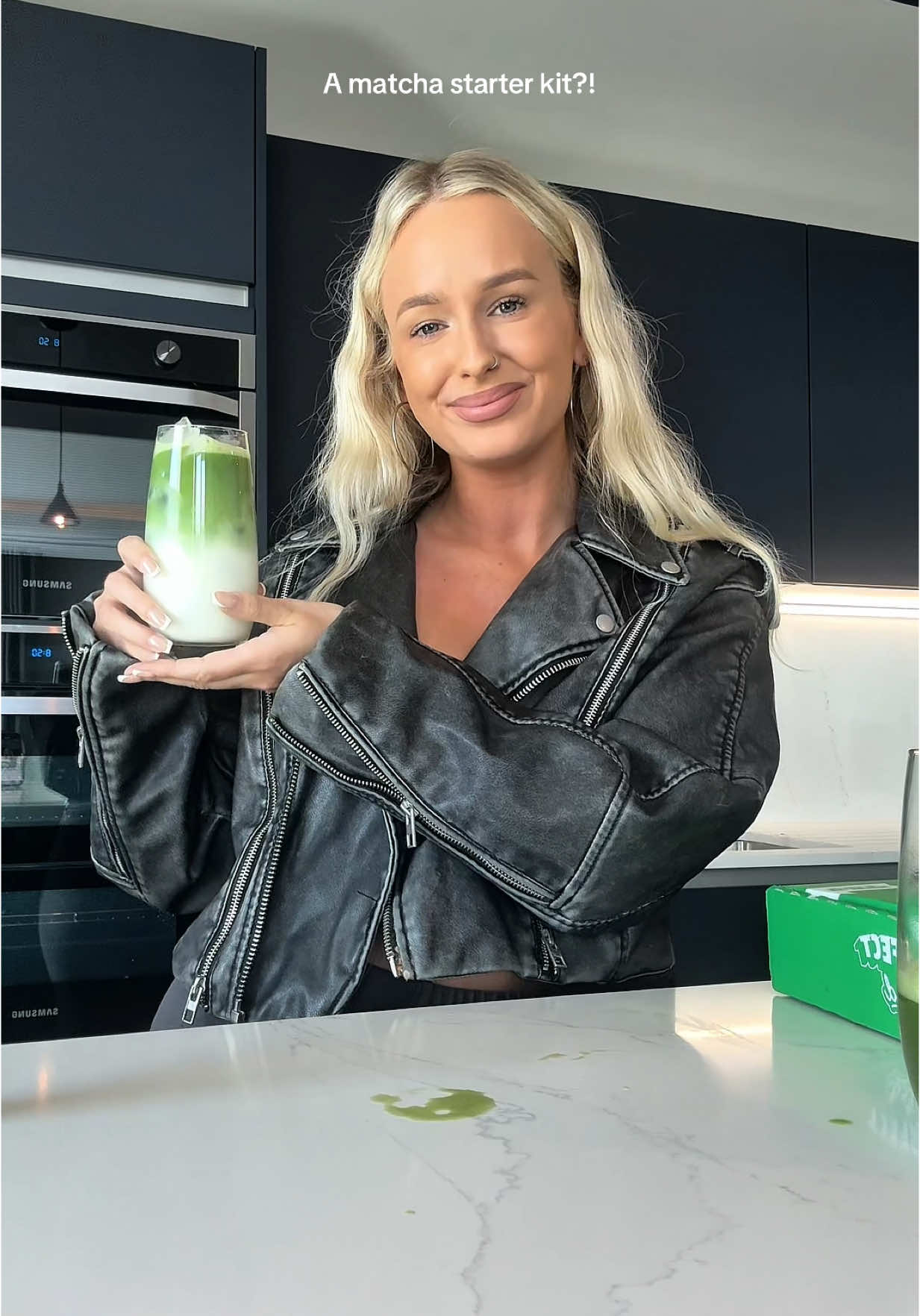 How I make my matcha!!! 😝 the kit is a good way to get into matcha 🍵 shop above on TikTok shop 👆@PerfectTed #matcha #matchatea #matchalover #tiktokmademebuyit #starterkit #matchatok #trywithcissy #perfectted #ad 