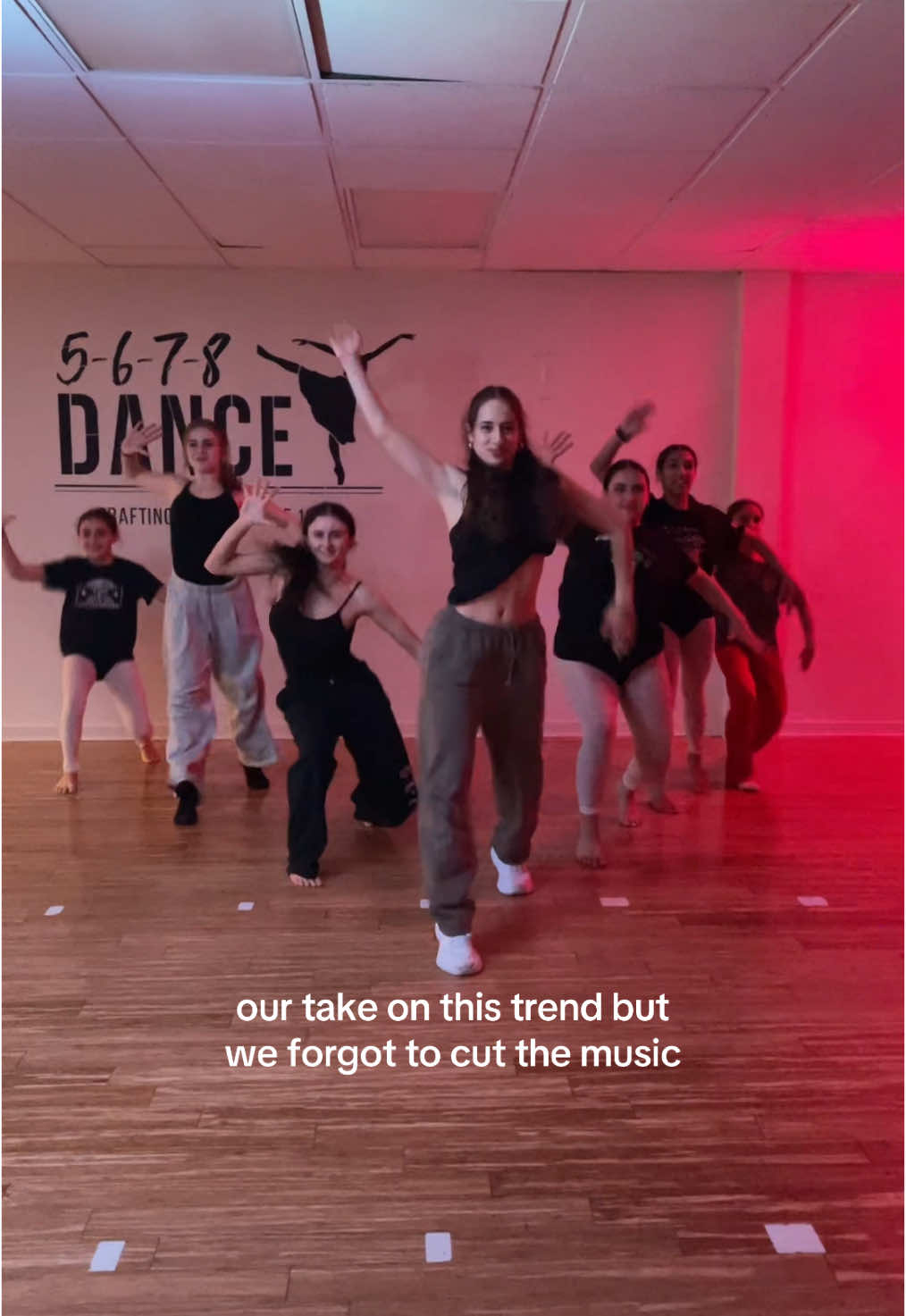 PLEAAASE still dying over this #popmusik #mollylong #popmusictiktok #popmusic #dance #dancechallenge @avabean @ava casale @MINCA @ALEXANDRA 