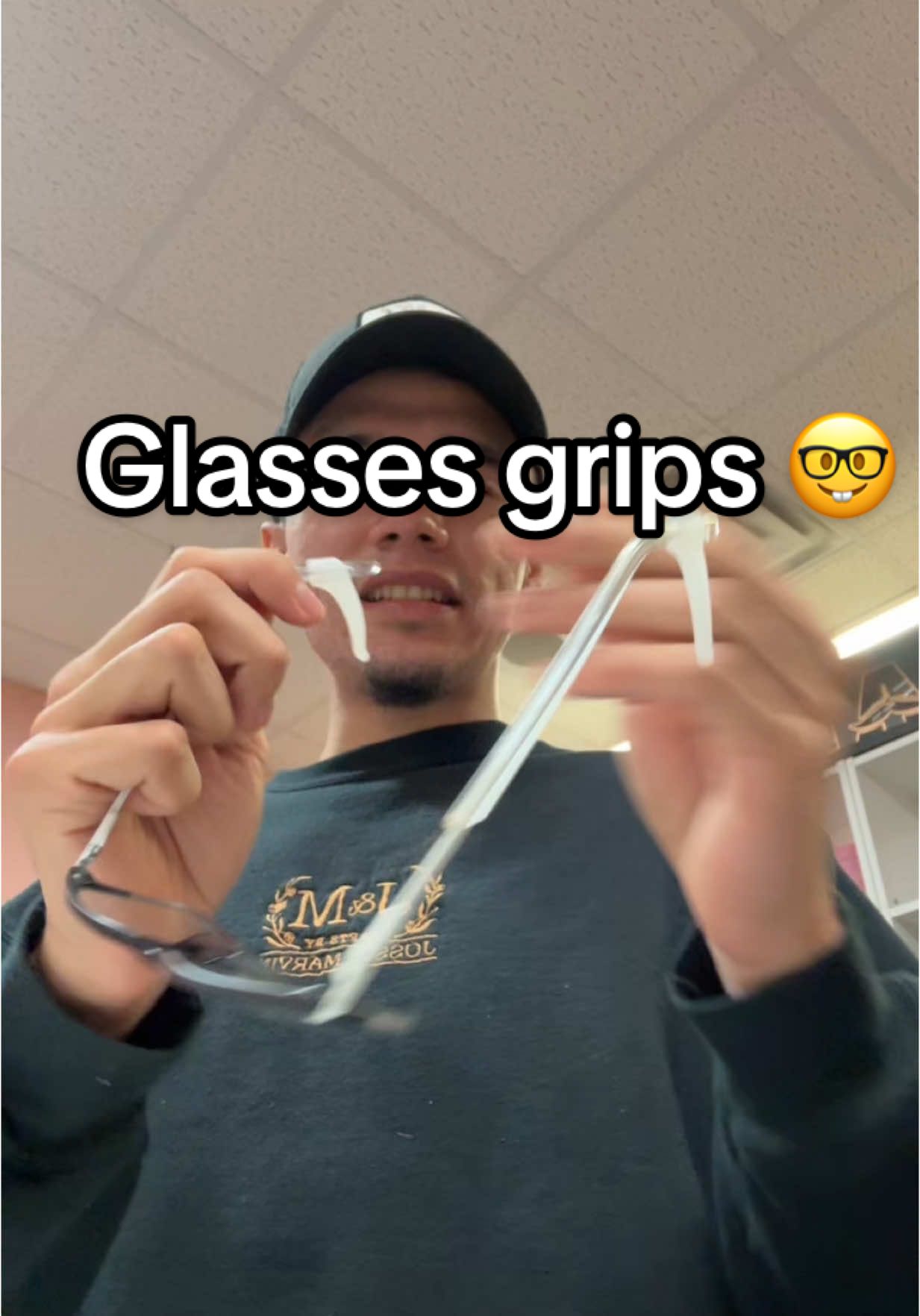 A ver si dejamos la costumbre que tenemos jajaja  #gafas #ciego #lentes #glasses 