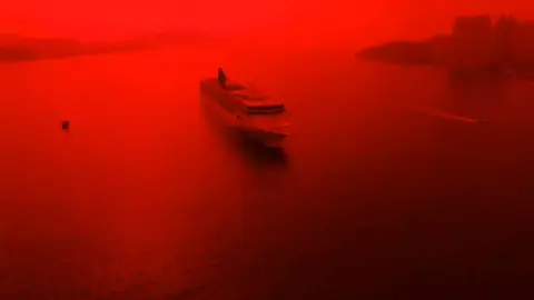 بعدد انقطااع 🥲 ♡ ♡ ..... #احمر #حزن💔💤ء #باسمالكربلائي #باسم_الكربلائي_رادود_ما_له_مثيل #الوداع #الامام_الحسين_عليه_السلام 