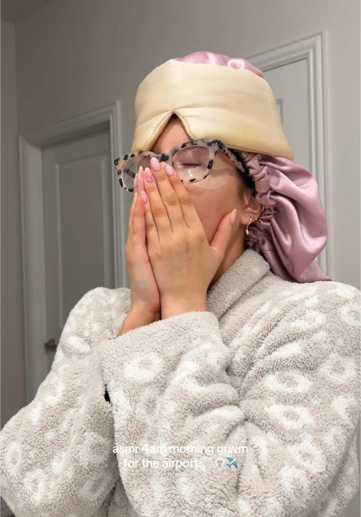 4am morning grwm asmr for the airport 🤍✈️ #grwm #asmrvideo  #morningroutine #skincareroutine #getreadywithme #morning #asmrsounds #thatgirl #skincare #SelfCare #grwmroutine  #Vlog #dailyvlog 