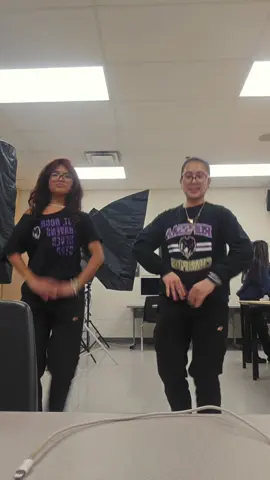 🕺@holls.mrxq #fyp #bored #dance #roch #highschool 