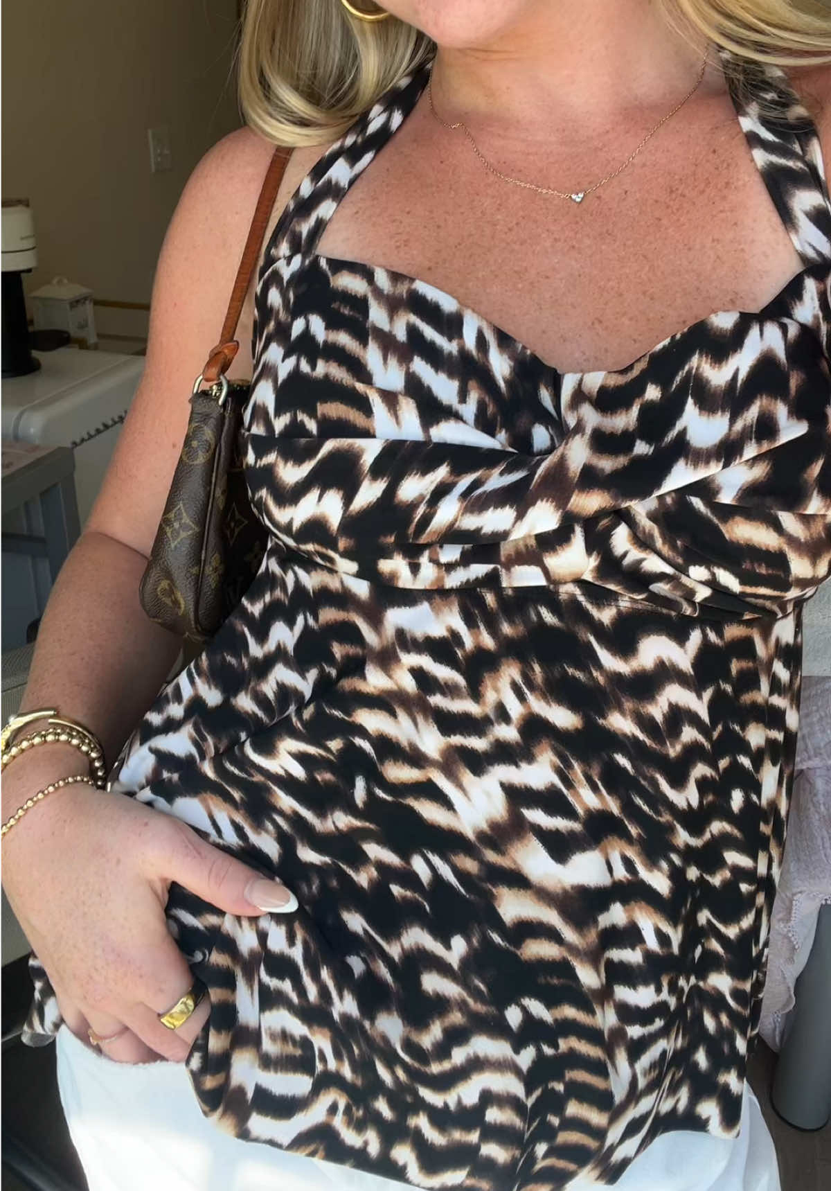 New shirt feature #pinterestaesthetic #pinterest #OOTD #outfit #outfitsinspo #thrifthaul 
