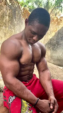 Can you do this? 😱. #enjoy #global #OMG #fun #Love #viral #reels #challenge #Fitness #bulk #coach #big #determination #OnlineLearning #onlinecoaching #training #exercise #power #nopainnogain #keepfit 