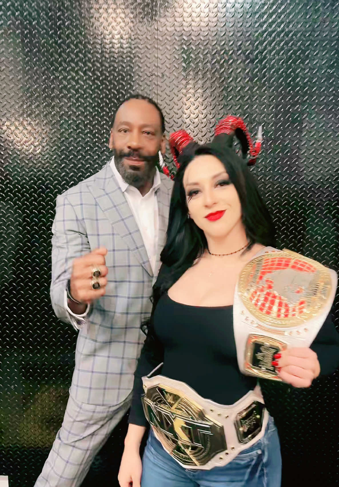 BOOKER T tirando un breaking 🔥  @Bad Bunny 🐰  @WWE NXT 