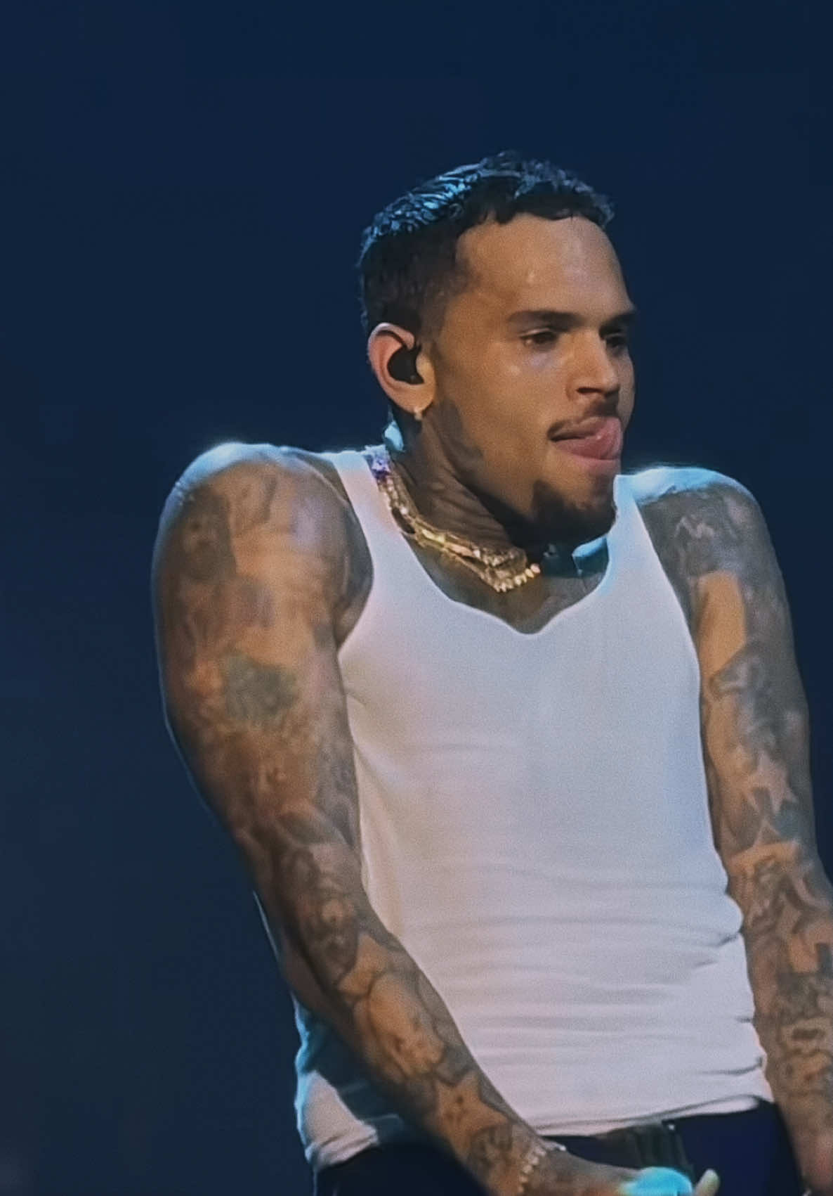 Chris! Chris! CHRIS ‼️ #chrisbrown  #chrisbrownconcert #chrisbrownofficial #chrisbrowntiktok #teambreezy #chrisbreezy #1111tour 