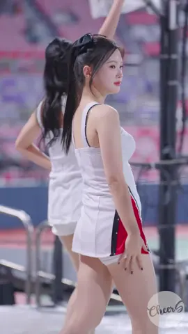 초미니 정복 골반춤 Hold Up 아웃송 김정원 치어리더 Kim Jeong-Won Cheerleader ktwiz
