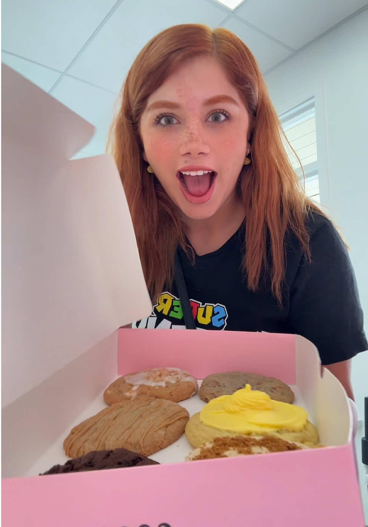 Será que las probamos en otro video? 😦 /// IG:marinagoldxx #crumblcookies #marinagold #fyp #viral #cookies #usa #losangeles 