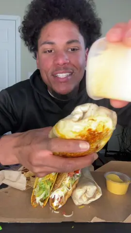 @tacobell For The Win ‼️ #mukbang #mukbangeatingshow #eatwithme #Foodie 