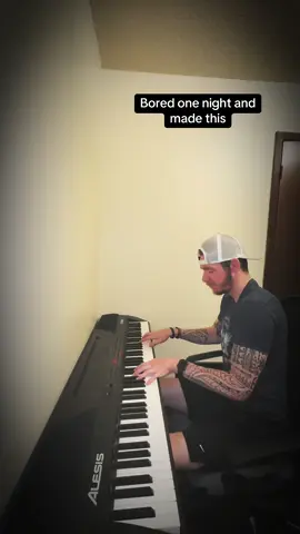 Late night boredom brings good ideas sometimes #vibe #piano 