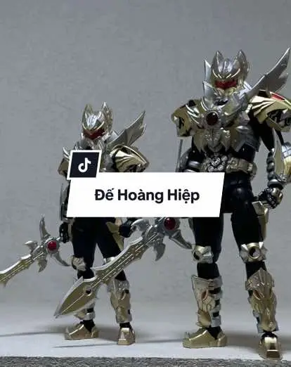 So sánh nhẹ giữa 2 em này Màu sắc - chi tiết - Độ Hoàn Thiện - Khớp  : Theo mình thấy là khá tương đồng. khớp háng của DI đẹp gọn hơn . Giáp tay DI có thể tháo.  Led : Katrox có led mắt . DI thì không Driver  : Đều xoay được nhưng về độ chi tiết Katrox nhìn chi tiết rõ hơn Kích thước : Như hình . katrox hơn cái đầu . Cao to hơn rõ Chân và vũ khí Katrox là kim loại Phụ kiện thì DI nhiều hơn . thẻ chiêu các kiểu Giá : DI gần 5m . katrox tầm 1m1 #totshobby_23 #xuhuongtiktok #mohinh #mohinh #dochoi #tiktok #armorhero #dehoanghiep 