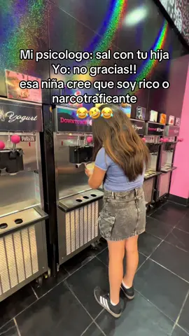 Mi psicologo: sal con tu hija Yo: no gracias!! esa niña cree que soy rico o narcotraficante 😂🤣 #hija #travel #parati #siguene_para_mas_videis_asì #sigueme #paratiiiiiiiiiiiiiiiiiiiiiiiiiiiiiii #cosasquepasan #viajes #fyd #princesa 