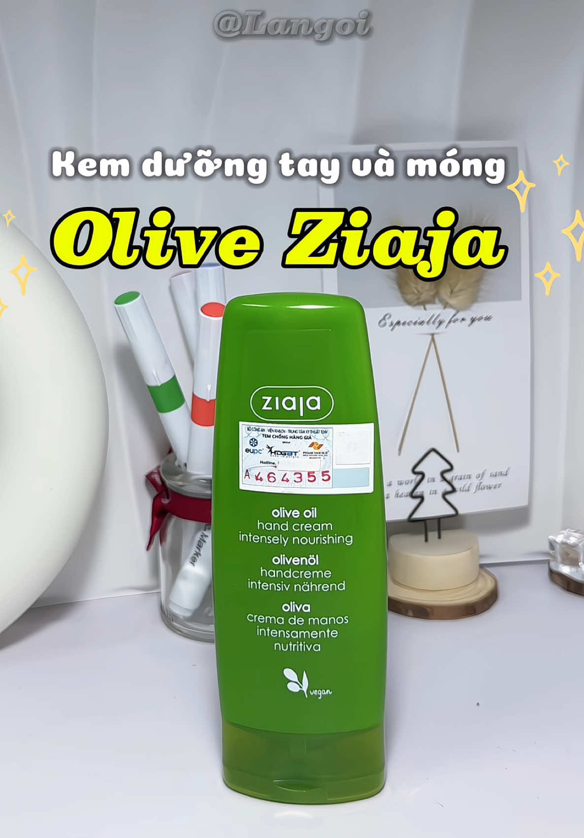 Muốn có tay đẹp thì chăm dưỡng nha các bà #langoi #kemtay #ziaja #reviewlamdep #duongmongtay