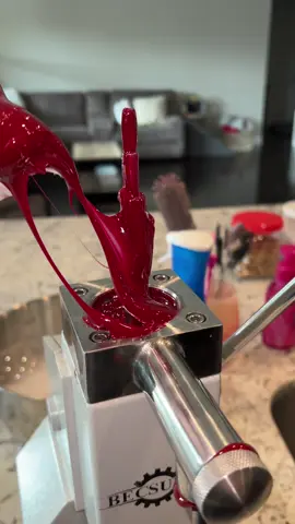 Cleaning my lip gloss filling machine 👀✨😍 Aries is SO PIGMENTED #lipglossmachinecleaning #cleaninglipglossmachine #lipglossfillingmachine #lipglosscleaning #kikizcosmeticz #kikizcleaning 