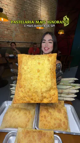 A PASTELARIA MAIS ABSURDA E MAIS BARATA DE SP! 😱😍 Fomos navegar na @pasteldontis, que inaugurou recentemente na Rua Augusta e está fazendo o maior sucesso! ❤️ Valores👇🏻 🍹Caipirinha - 💲9,90 🌭Dogão Completo - 💲9,90 🥟Pastéis a partir de - 💲15,00 E muito mais!! 🤩🤩 CURTIU? Então já marca o @ que vai te levar!! 🔥🔥 🇧🇷@pasteldontis 📍R. Augusta, 1279 - Consolação, SP  *Publi