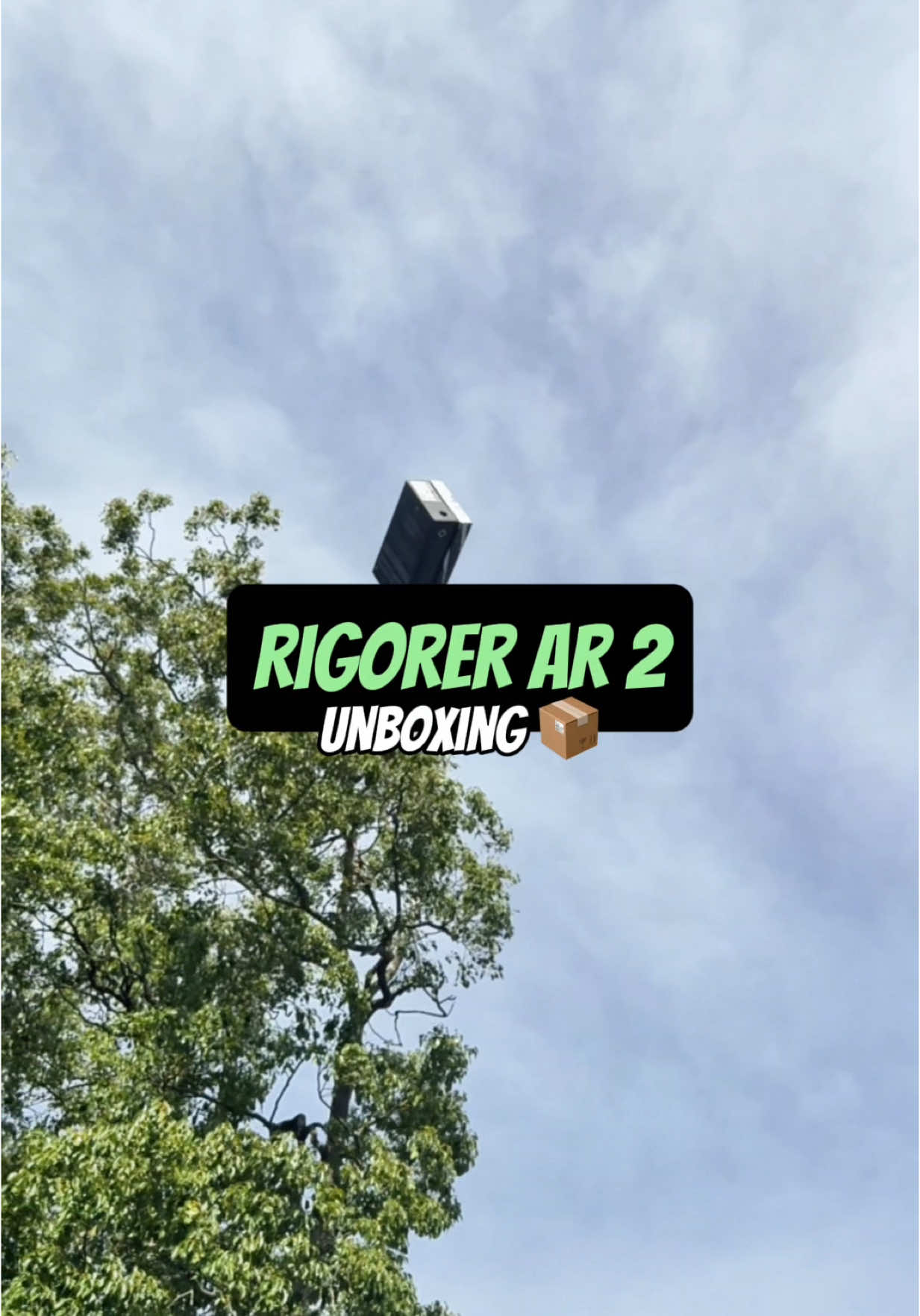 What are your thoughts on this AR 2 colourway? 🤔 #basketball #sneakerhead #shoes #bball #hoopshoes #hooper #sneakers #basketballshoes #basketballplayer #shoereview @RIGORER Sport 