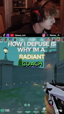 HOW A RADIANT PLAYS #Valorant #ValorantClips