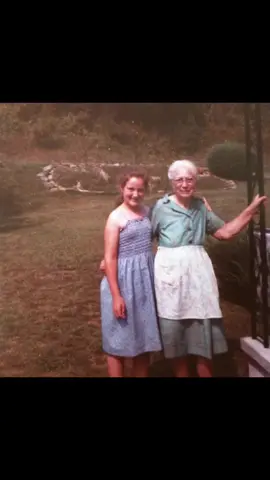 ugh why can’t we all hold hands #beauty #diversity #people