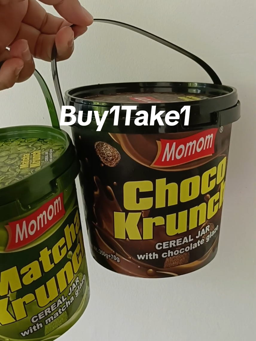 Ang sarap n2 guys!!! Momom Chocolate Krunch Crunchy Cereal Snacks with chocolate glazed chocolate bundle set #momom #momomfood #chocolate #chruncy #cereal 