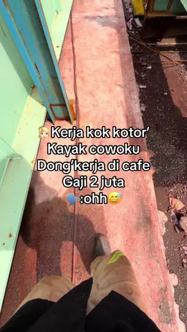Gua jadi ngeri🥶#tukanglas #welderindonesia🇮🇩 #welder #indonesiamorowaliindustrialpark #helemkuning_imip #fyppppppppppppppppppppppp 