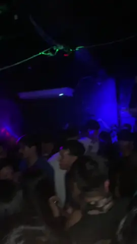 Gente responsable JAJAJA 🤣 #fyppppppppppppppppppppppp #fyp #parati #xyzcba #viral #ug #discoteca #baru 