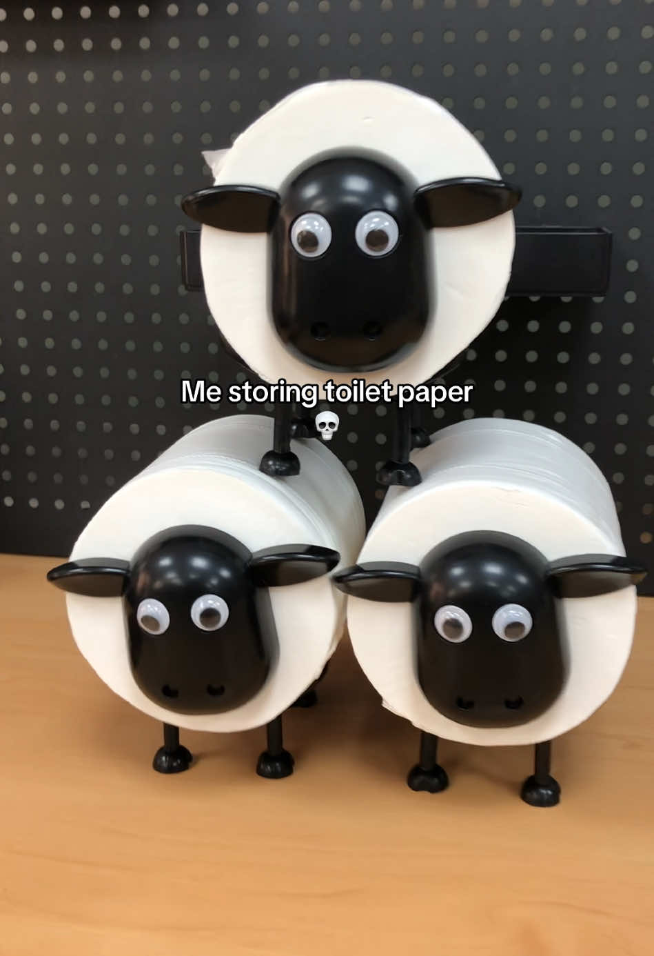 Lol so cute!!! #giftideas #sheep #toiletrollholder #sheeptoiletrollholder #bathroomdecor #bathroom #toiletpaper #toiletroll #funny #homedecor #shaunthesheep 