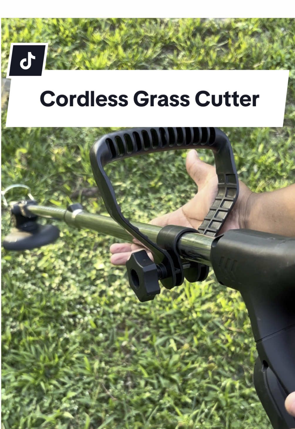 Cordless Electric Grass Cutter #grasscutter #cordless #portable #mower #lawn #lawnmower #backyard #garden 