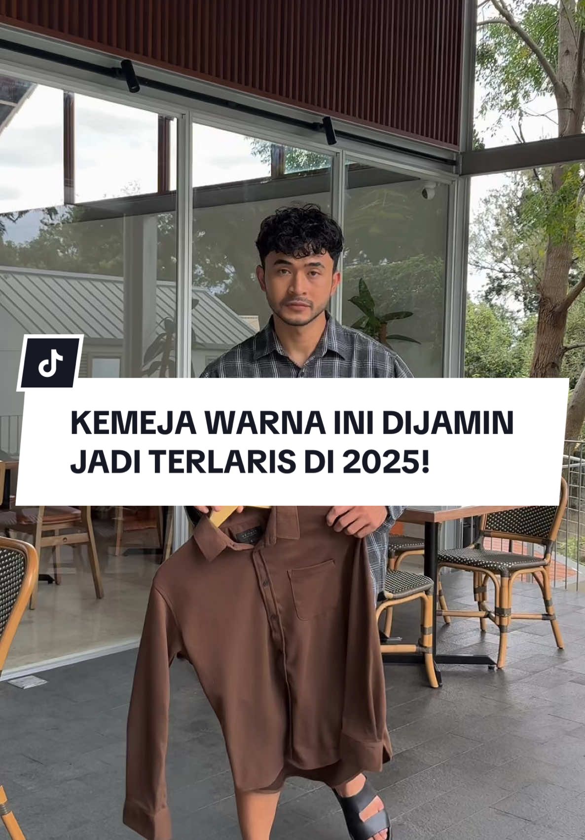 Refrensi nih buat kalian yang udah lunya kemeja warna brown!  #broodis #kemejabroodis #lebaranekstrasale 