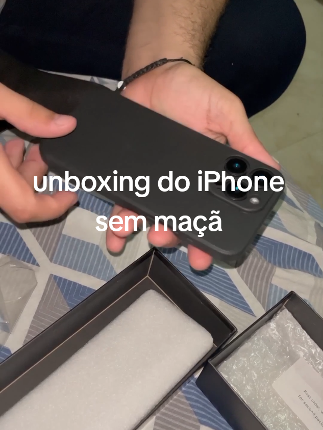 o dia que comprei um iPhone na shopee KKKKK  #iphone16 #iphone #apple #shopee #fyp #iphoneshopee #iphonefalso #fyy #CapCut 