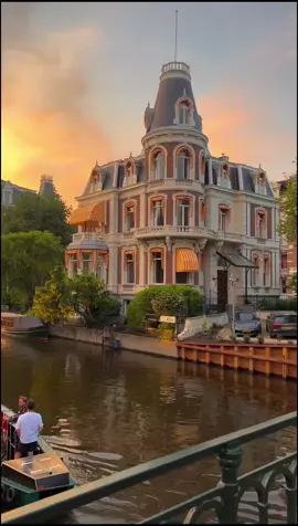 Amsterdam 🇳🇱❤️#fyp  #tiktoktravel  #traveling  #amsterdam  #amsterdamcity #streetphotography  #cityphotography  #netherlands  #holland  #cozy  #sunsetlover  #travellingthroughtheworld  #wonderful_places #voyaged #citybestviews #map_of_europe #travelphotography #Summer #summernights #cntraveler #earthpix #beautifuldestinations #natgeotravel #europe #city #fyp #foryoupage #trendingvideo 