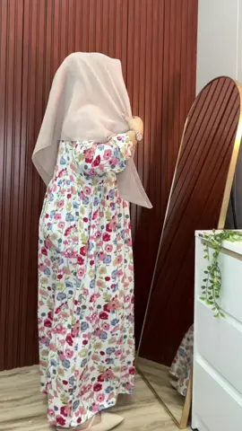 yang simpel2 aja midi dress motif 🩷🤍