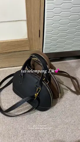 tas selempang free ong bisa COD #taswanita #taswanita #tasmurah #tasselempang #tasselempangwanita 