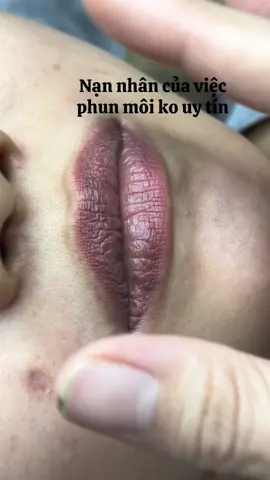 Thương khách đến sửa lại môi này thật sự có tiếng nhưng chưa có tâm #hàthubeauty #phunxăm #tiktok #làmdep #trending #phunmoi 