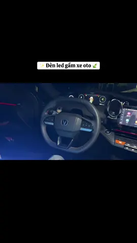 Đèn led chiếu sàn gầm ghế oto #denledoto #phukienoto #phukienxehoi #tienichxehoi #xuhuongtiktok 