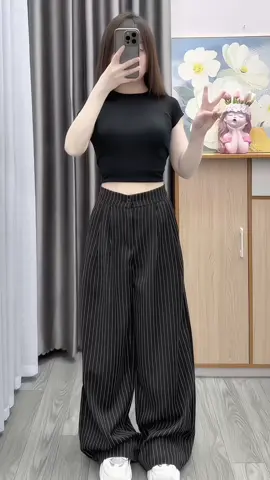 Quần ống rộng kẻ sọc gold hàn phong cách HQ #quanongrong #quankesoc #quannu #thoitrang #thoitrangnu #phoidoxinh #outfit #reviewlamdep #xuhuong #fyp 