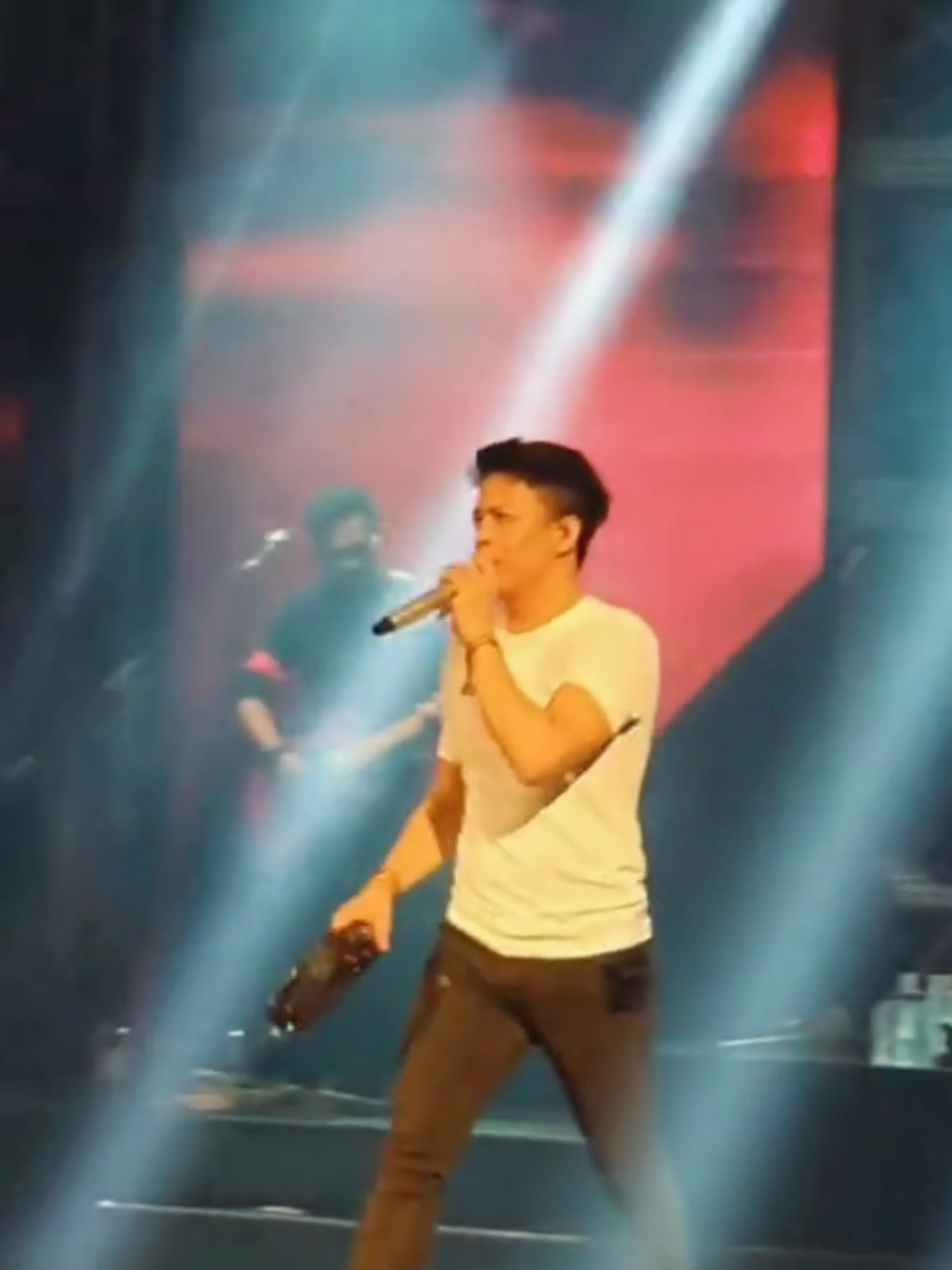 Jalani mimpi                                           #arielnoah 