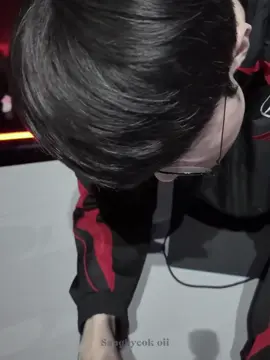 ôi cái khoảng cách này😳#faker #leesanghyeok #t1win 