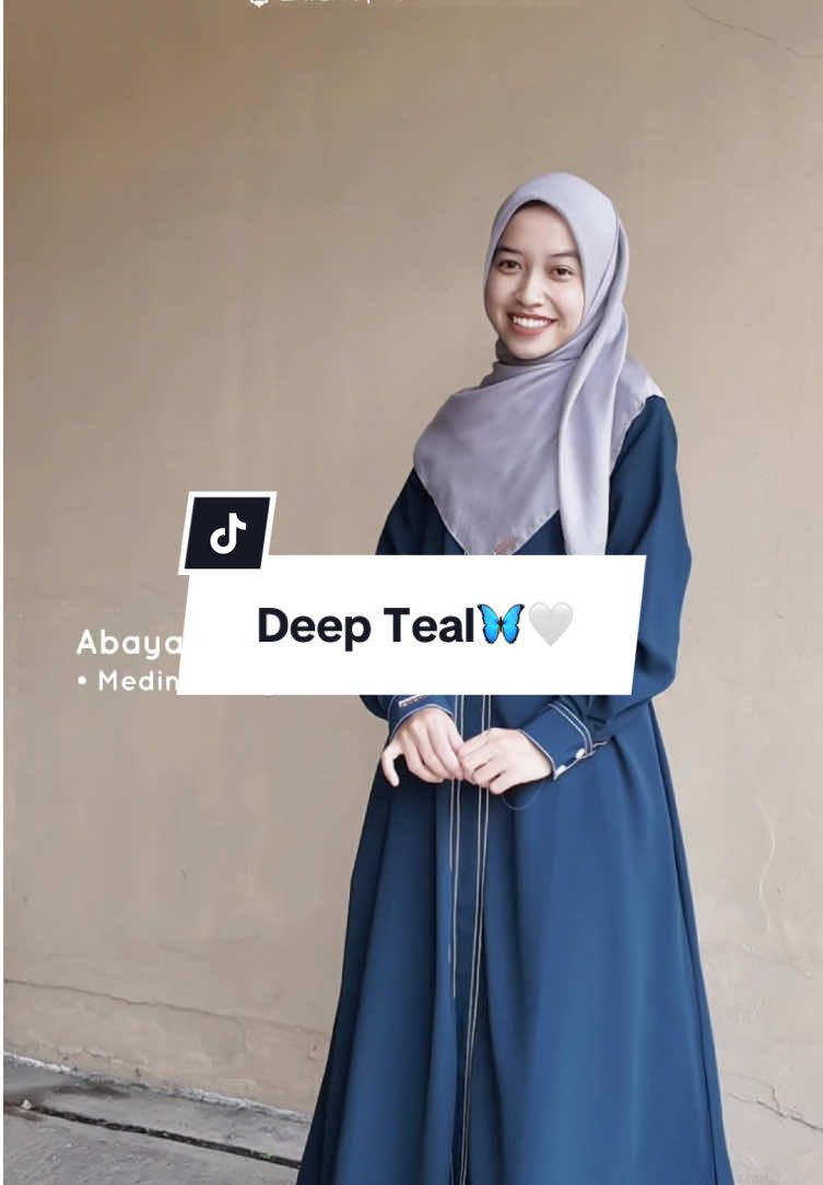 Medina Abaya Ready On Stock‼️ Yuk buruan gercepin abaya simple dan cantik ini sekarang, bisa banget buat outfit halal bi halal, outfit umroh atau haji🫶🏻✨ #abayastyle #abayasimple #ootdhijabstyle #ootdinspo #outfitideas #medinaabaya #bestseller #fypシ゚ 