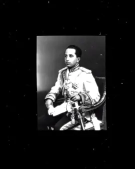 شينسيني 🥹✨؟ #العائلة_الملكية_العراقية #اللهم_صل_على_محمد_وآل_محمد #الملك_فيصل_الثاني #الملك_فيصل_الاول #الملك_غازي #fypシ゚ #viral 