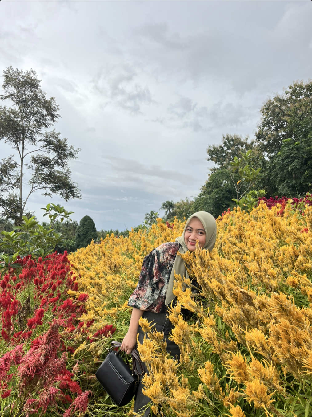 Cintai dirimu dulu sebelum mulai mencintai org lain asshhekk😜  #loveself #healing #xyzabc 