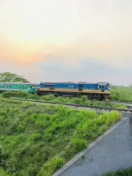 প্রকৃতির এমন সৌন্দর্যে আমি বার বার নিজেকে হাড়িয়ে ফেলি।🌿🤍#tuhin🔪 #tuhinraj_007 #unfreezemyacount #foryou #foryoupage #iphone12pro #narsingdi_bd #প্রকৃতি #nature #viralvideo @tiktok creators 