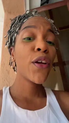 Inserts Savara’s song. Ona hiyo …🤣🤣 #kenyantiktok🇰🇪  #fyp  #laura 