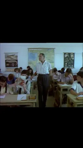 קטע מהסרט אלכס חולה אהבה 1986