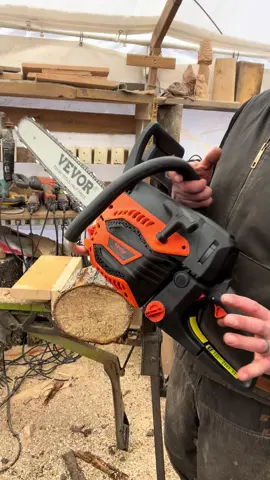 Vevor 52cc gas chainsaw ! What a beast ….👀  #vevor #vevorttshop #chainsaw #chainsawaddict #sawdust 